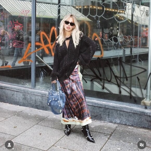 NWT Glenn Martens x H&M Unisex Cable-Knit Cardigan sz M - Picture 2 of 10